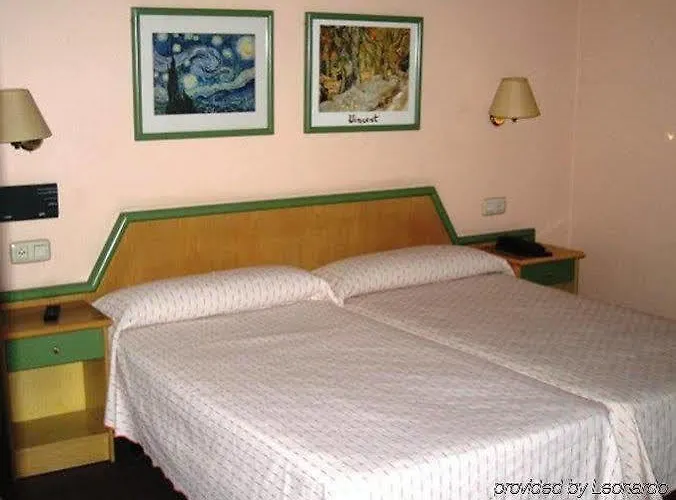 普恩特罗马旅馆 酒店 2*